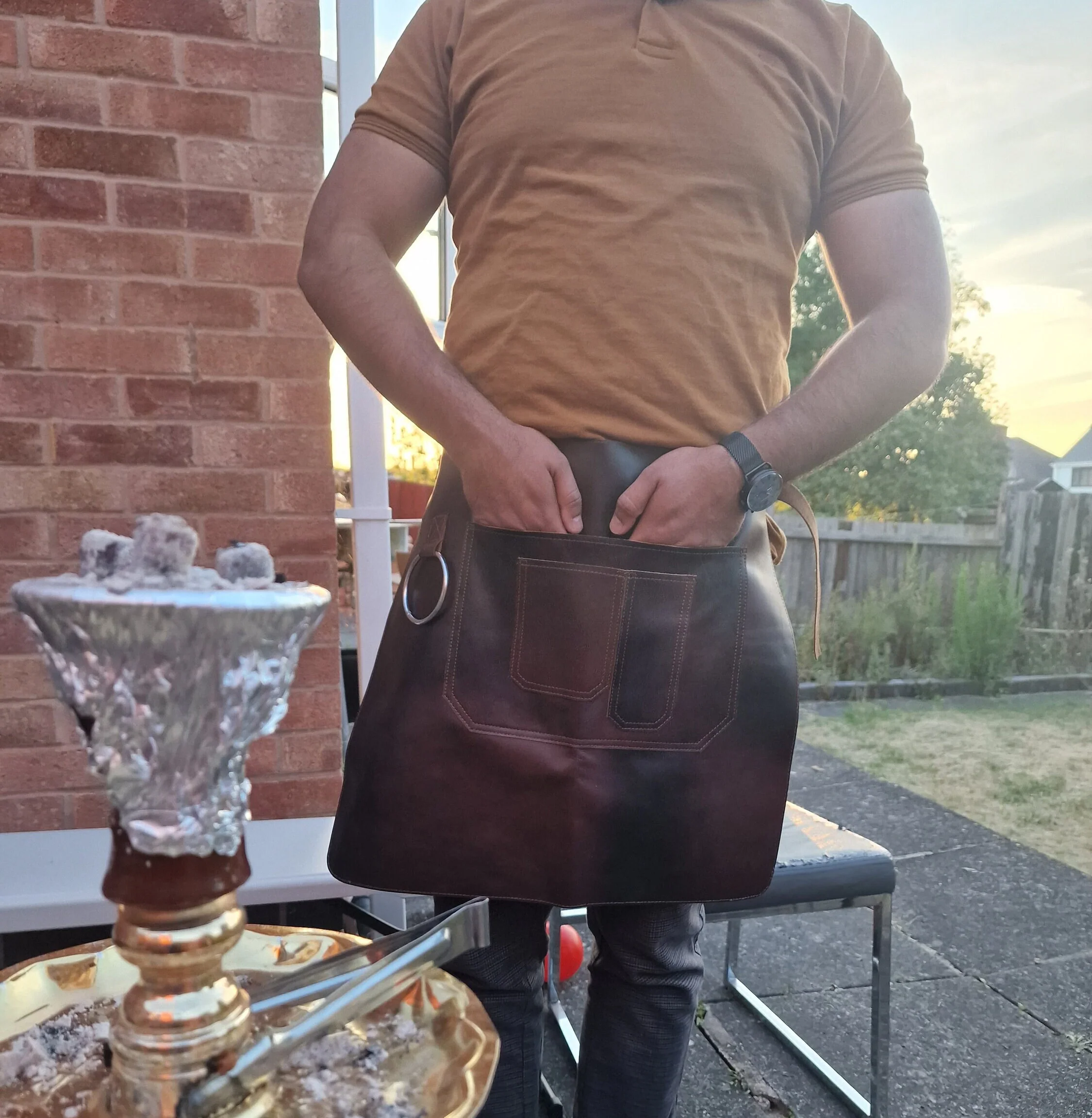 The Bristol Dark Brown Full Grain Half Leather Apron - Image 3