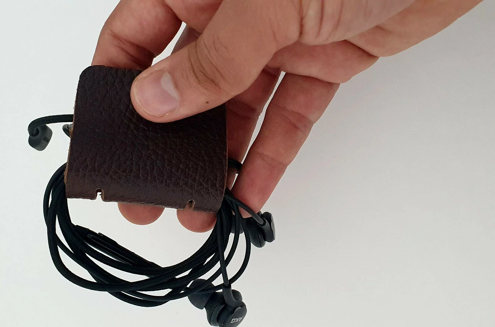 The Herefordshire Leather Headphone holder - Image 8