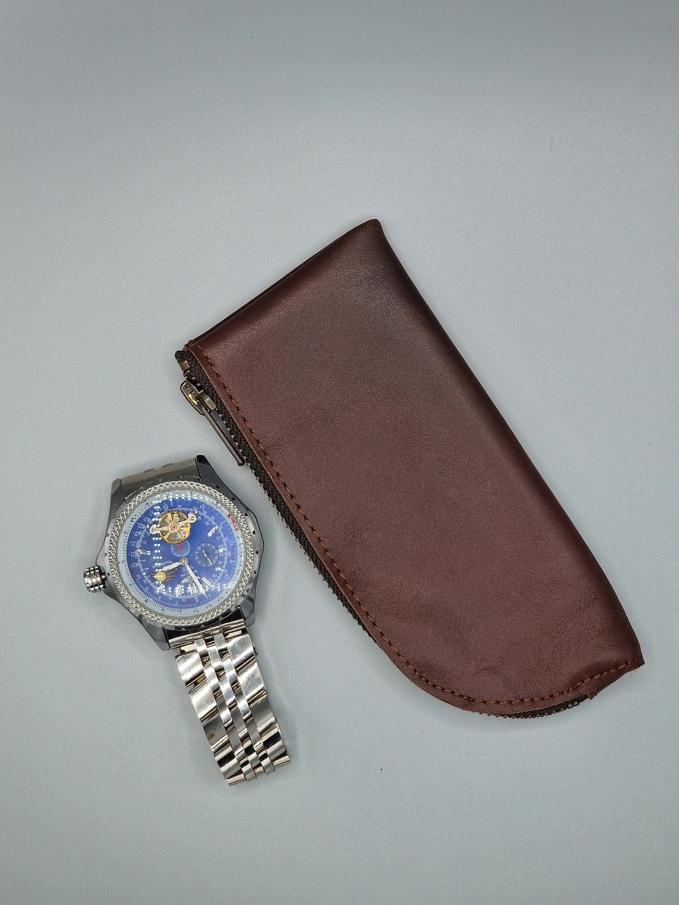 The Worcestershire Leather handcrafted Watch case - Image 4