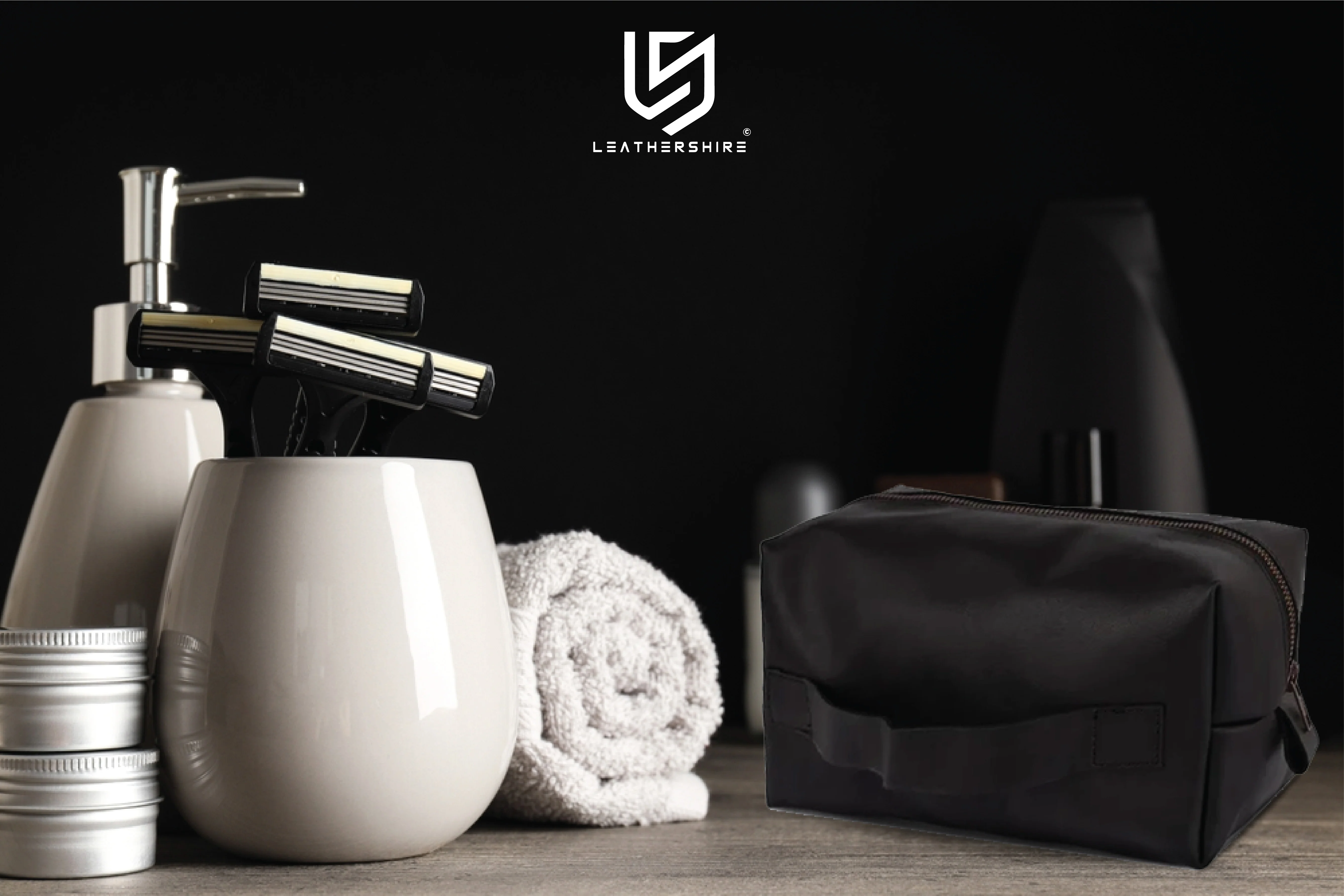 The City of London Leather Shaving Bag - Image 16