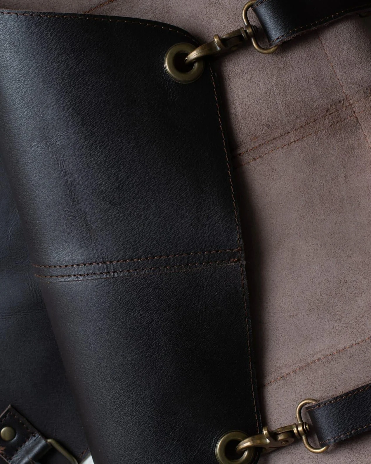 The Devon Blue Split Leg Canvas Apron with Can Holder Leather Pocket - Image 6