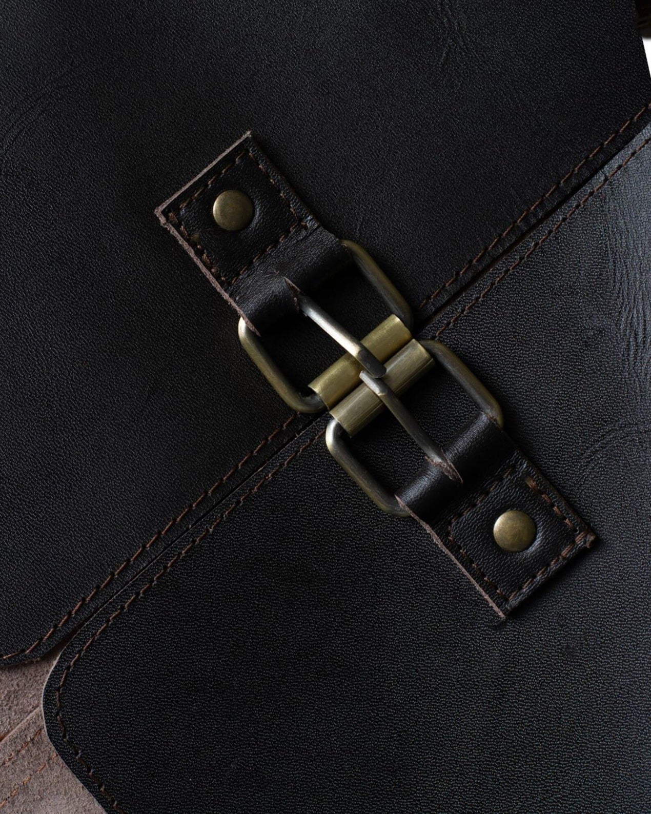 The Devon Blue Split Leg Canvas Apron with Can Holder Leather Pocket - Image 5