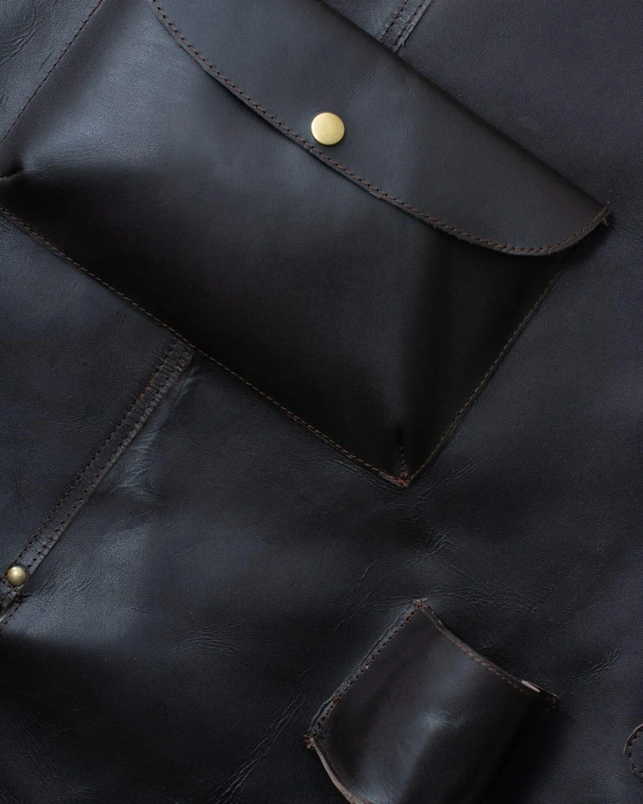 The Devon Blue Split Leg Canvas Apron with Can Holder Leather Pocket - Image 4