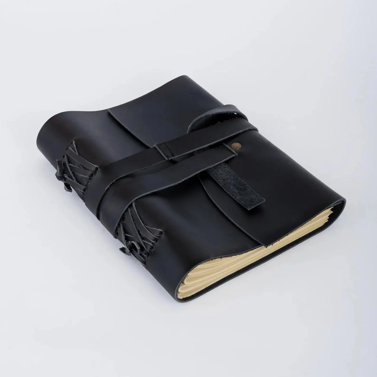 The Ultimate Travel Kit (3-in-1) Black Leather Duffle Bag with Leather Shaving Bag & Leather Journal - Image 10