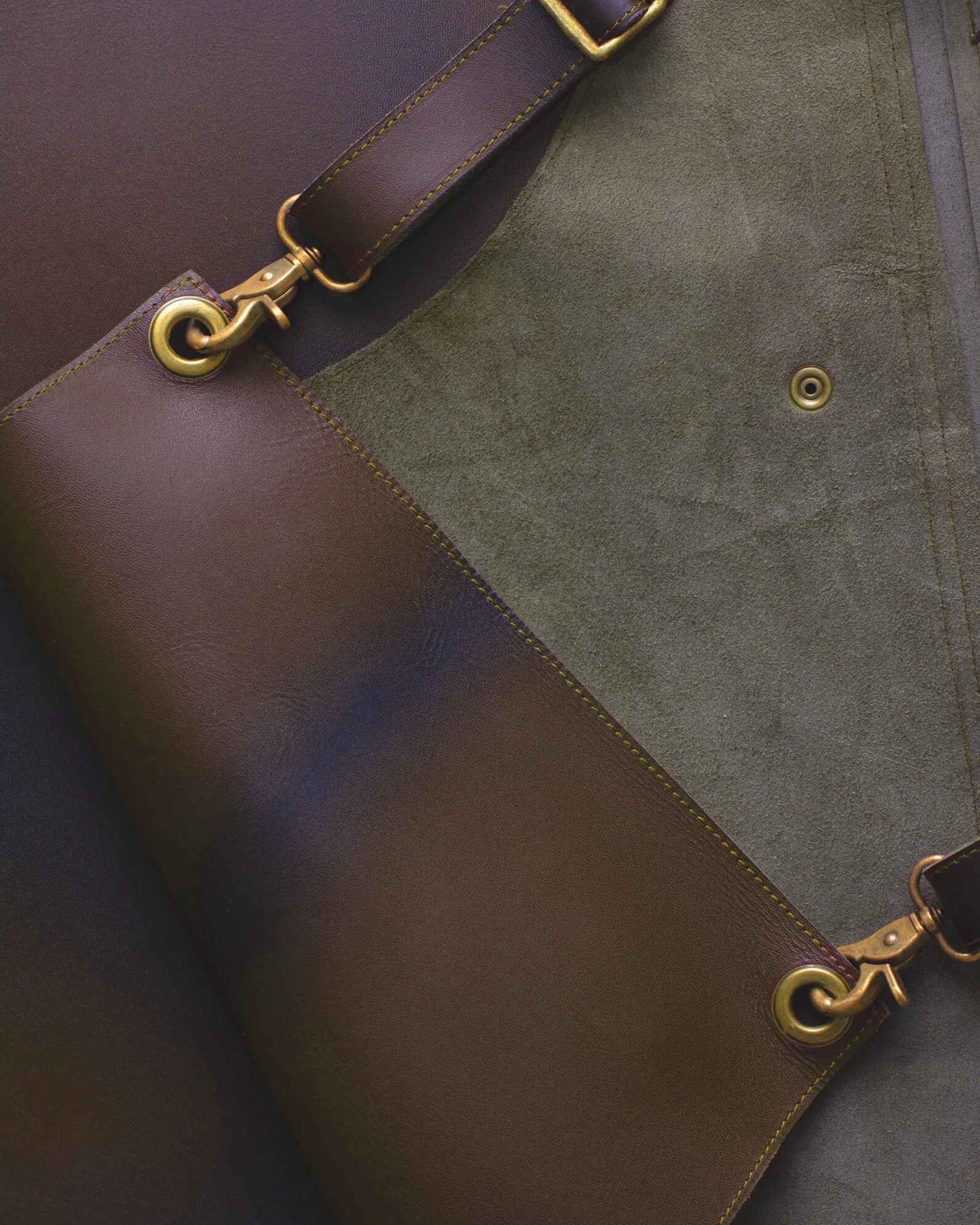 The Isle of Weight Full Grain Leather Without Pockets Apron - Image 12