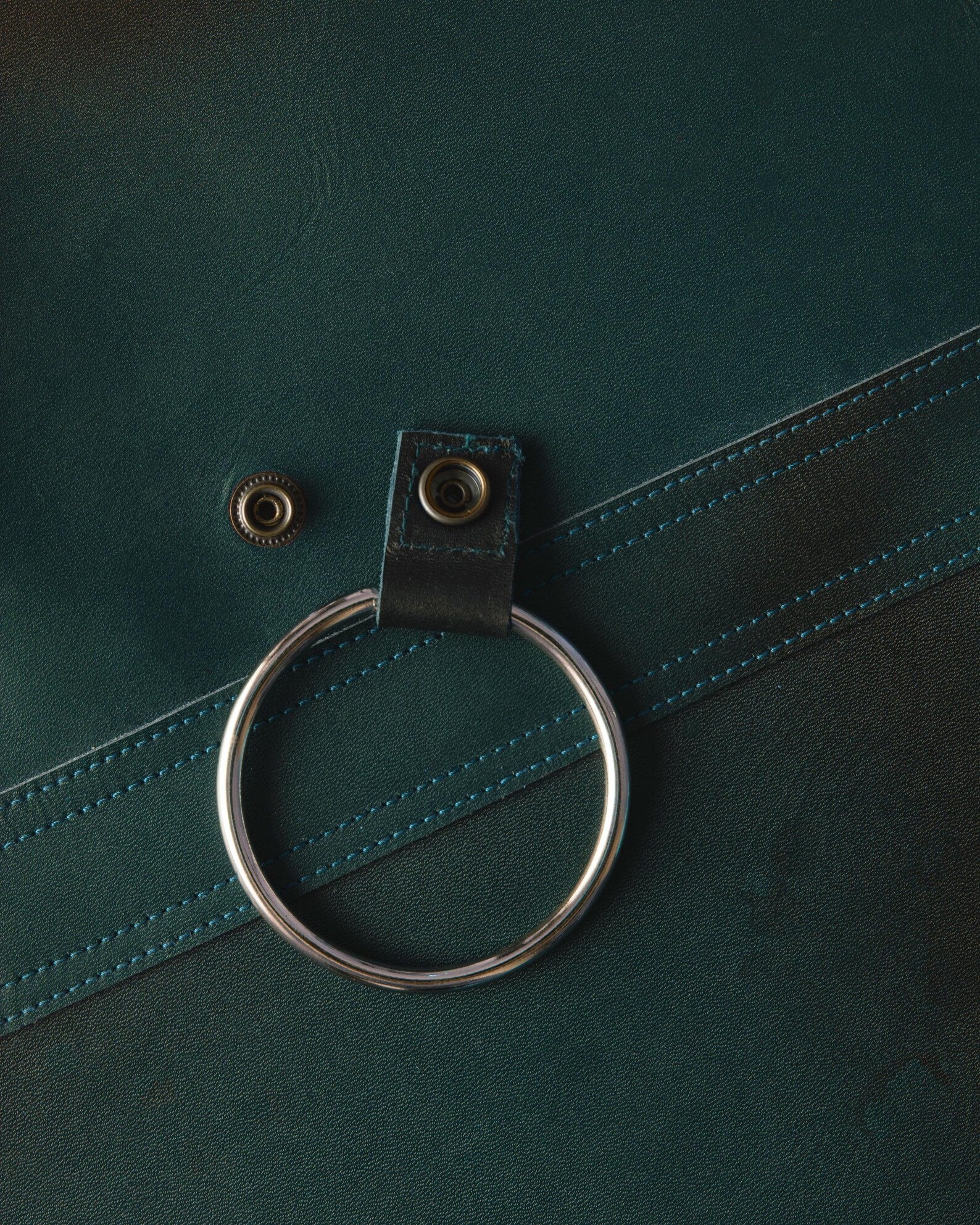 The Isle of Weight Full Grain Leather Without Pockets Apron - Image 19