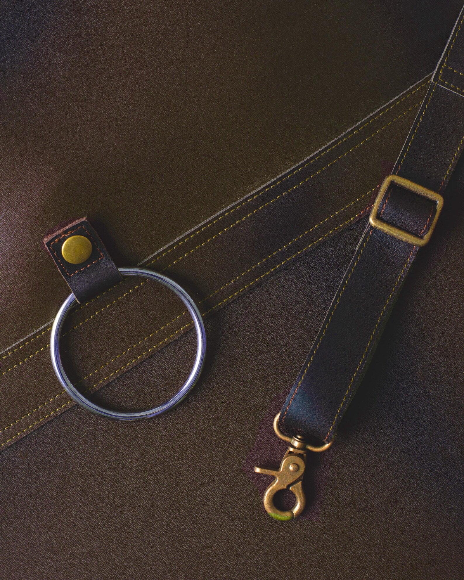 The Isle of Weight Full Grain Leather Without Pockets Apron - Image 6