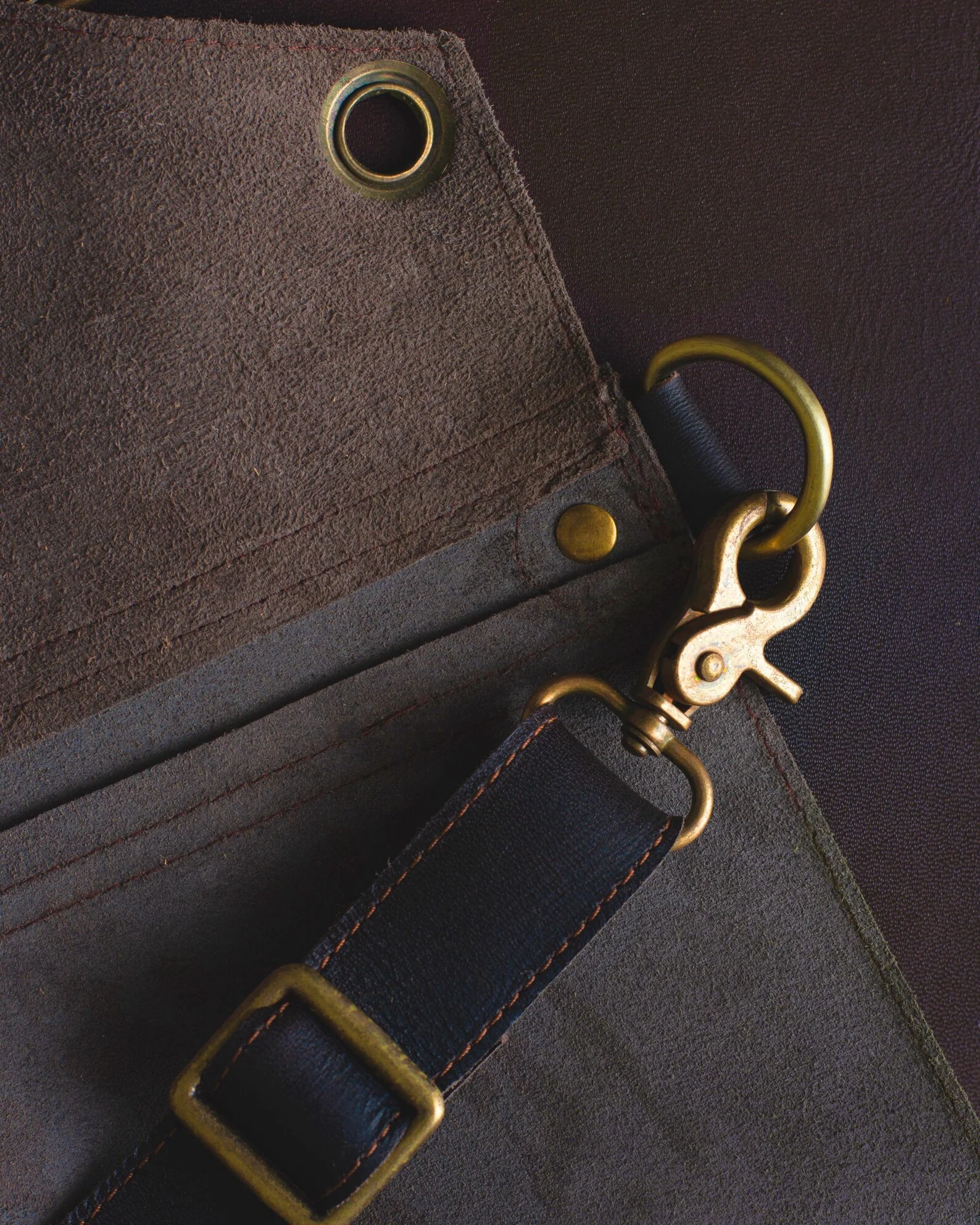 The Isle of Weight Full Grain Leather Without Pockets Apron - Image 7